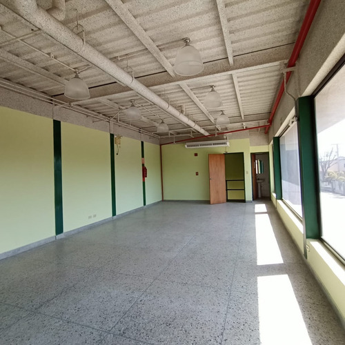 Imagen 7 de 11 de Locales Comerciales Cc. Industrial, Castillito