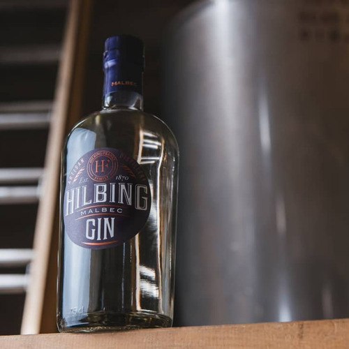 Imagen 4 de 10 de Gin Hilbing Malbec 750 Ml. Microcentro. Envíos.
