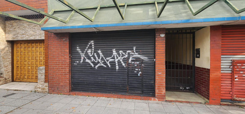 Casa 3 Amb. En Contra Frente - 2 Locales La Frente - Todo En Block - 232 M² Edif. - Ramos Mejia