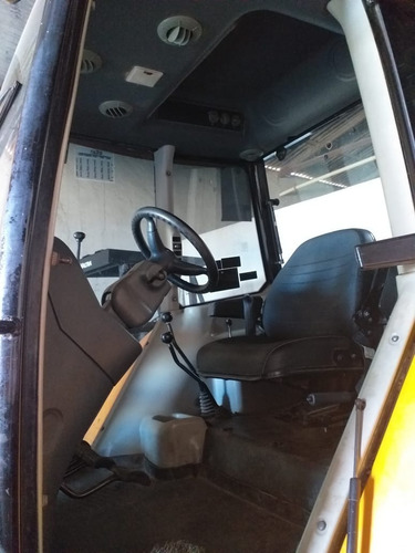 Trator Valtra A750