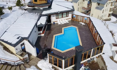 La Parva. Piscina Temperada, Escolares
