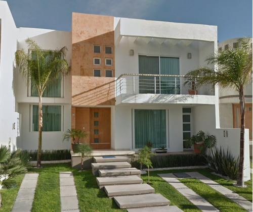 Cv - Casa En Cumbres Del Lago Queretaro En Remate Bancario