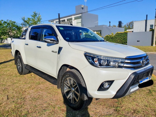 Imagen 1 de 5 de Toyota Hilux 2.8 Cd Srx 177cv 4x4 2016