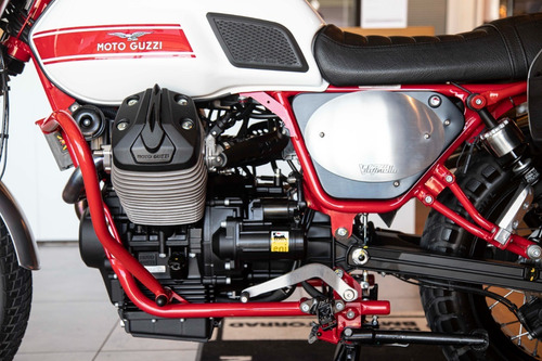 Imagen 10 de 15 de Guzzi V7 Stornello Roshaus Motorrad Permutas !!!!!