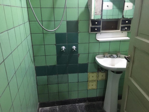 Imagen 11 de 14 de Departamento Tipo Casa En Venta En Lanus Este