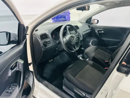 Volkswagen Vento 1.6 Starline At