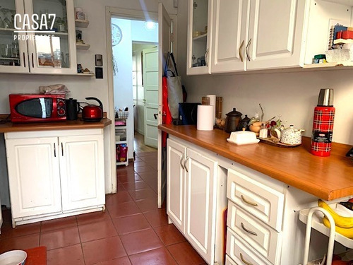 Casa En Venta De 3 Dorm. En Ñuñoa