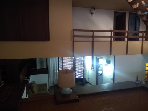Venta Casa 5 Ambientes Bernal