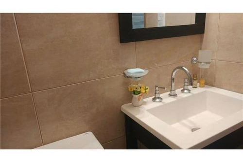 Imagen 20 de 30 de Casa En Venta - 2 Dormitorios 2 Baños - 115 M2 - Abasto