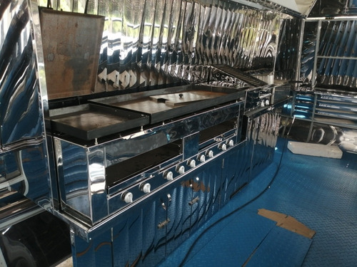 Imagen 3 de 9 de Carros De Chorizos Comidas Al Paso