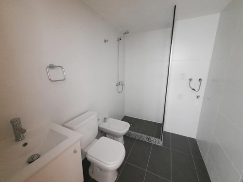 Imagen 9 de 13 de Apartamento 1 Dormitorio Cordón A Estrenar!