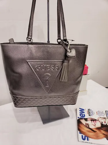 Bolsa guess plateada sale