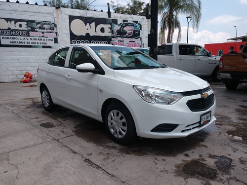 Imagen 2 de 10 de Chevrolet Aveo 2018 1.6 Ls Mt