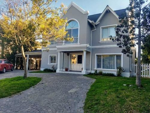 Imagen 1 de 10 de Excelente Casa En Venta En Barrio Septiembre