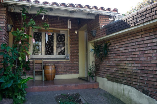 Imagen 3 de 30 de Casa En Venta 4 Ambientes Martinez