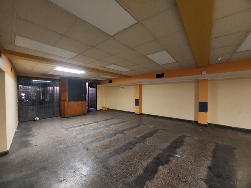 300m2 De Local A La Calle, Recepción Final