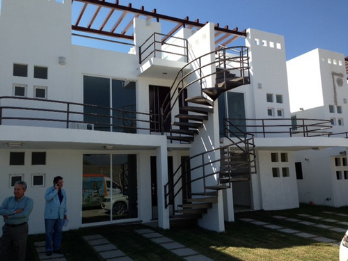 Departamento Minimalista En Venta Con Roof Garden Y Jacuzzi, En Lomas Trujillo,  Emiliano Zapata Morelos.