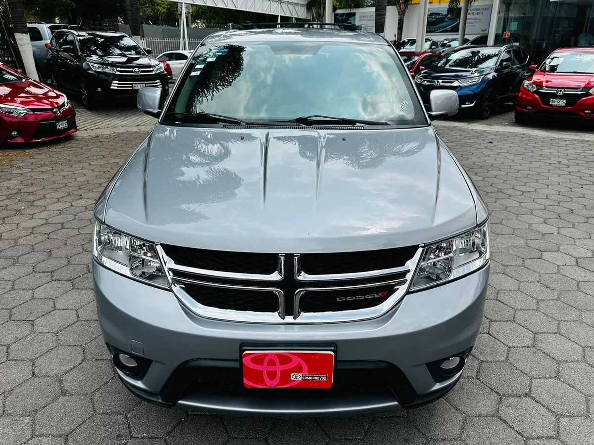 Dodge Journey 2.4 Sxt 7 Pasajeros At