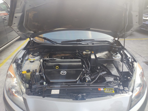 Imagen 14 de 15 de Mazda 3 S 2.5 Hb