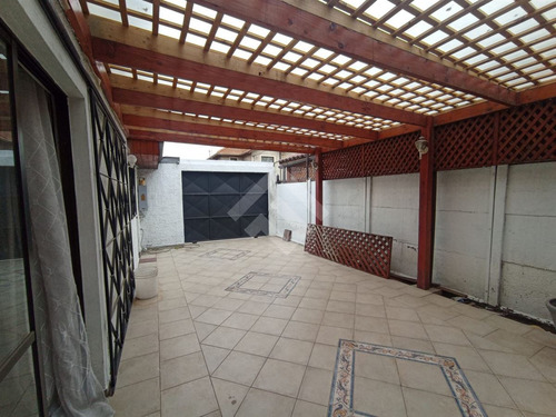 Casa En Venta De 3 Dorm. 2 Baños Portal Oeste En Cerrillos