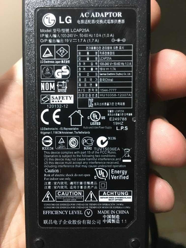 Tv Led LG De 24 Pulgadas - Tiene Un Parpadeo
