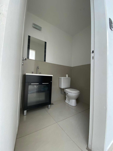 Imagen 6 de 13 de Local Comercial En Alquiler Tablada Parck Zona Norte