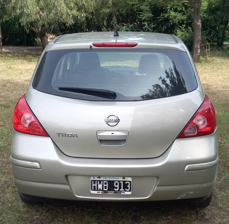 Nissan Tiida 1.8 Tekna