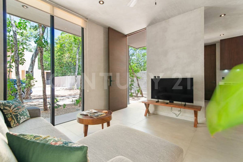 Villa En Venta Tulum De Tres Habitaciones Y Tres Baños Y Medio Ubicacion Ideal