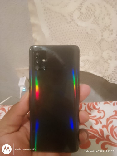 Vendo Um Celular A51 Com A Função Nfc