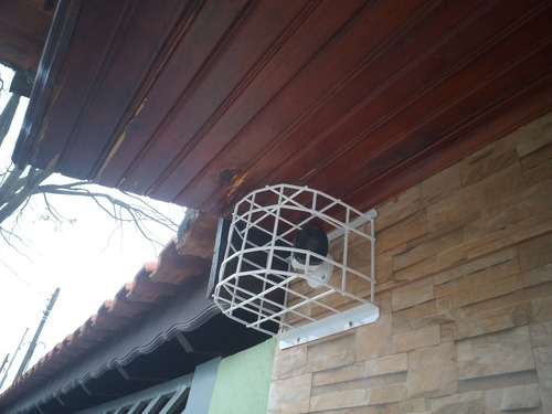 Imagem 1 de 5 de Instalações ,câmeras ,pabx,cerca Elétrica, Alarmes, Interfon