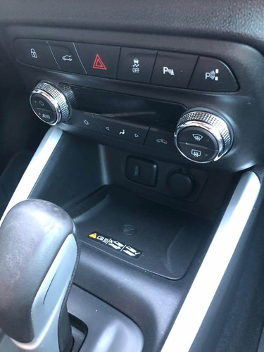 Chevrolet Onix plus 1.0 Lt Turbo Aut. 4p