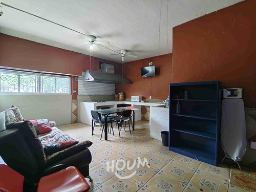 Casa En Guadalajara Centro, Guadalajara Con 5 Recámaras, 350 M², Id: 138533