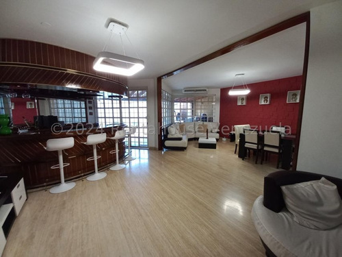 Casa Amoblada En La Trinidad Mls #25-1356