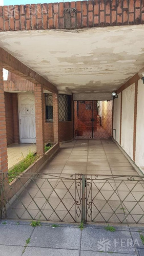 Imagen 4 de 4 de Venta De Terreno Con Casa A Demoler Ó Reciclar En Wilde (28367)