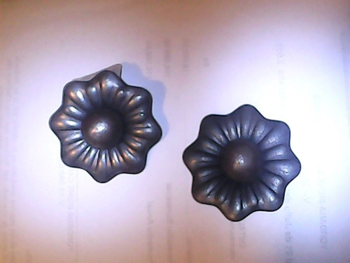 Imagen 3 de 3 de Flores Y Apliques En Hierro Forjado