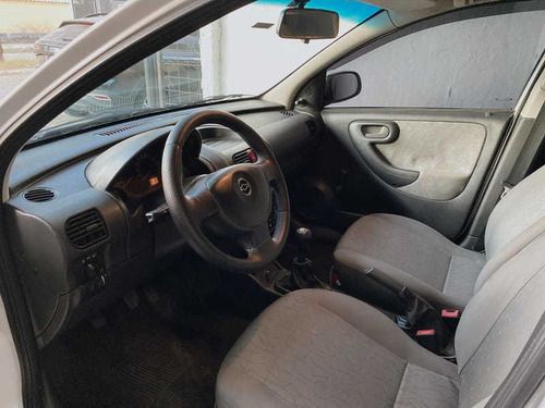 Imagem 5 de 14 de Chevrolet Corsa Sedan Maxx 1.0 8v 4p 2007