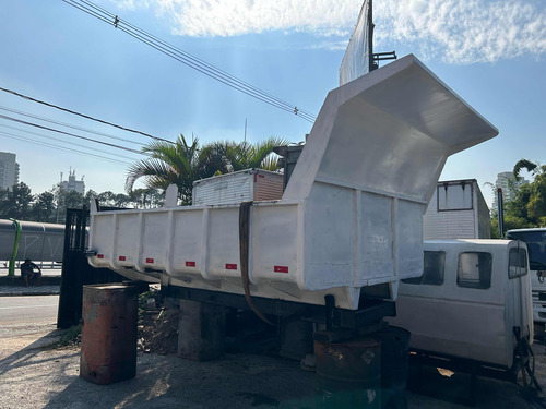 Caçamba Basculante 5m3 Toco Reformada