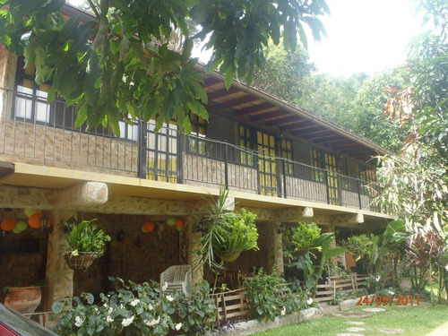 Imagen 2 de 25 de Casa En Venta Guarenas Urb. Chalet Ville - Sector Gueime Riv #2016