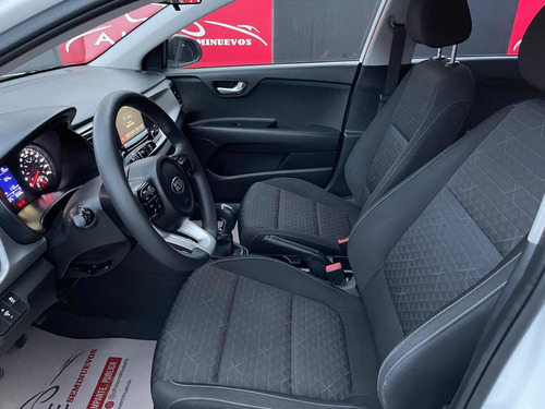 Imagen 10 de 15 de Kia Rio 2020 1.6 Lx Hatchback Mt