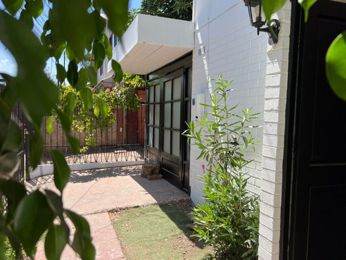 Casa De 2 Pisos, 3d-1b, Villa España, Puente Alto