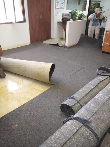 Imagen 7 de 10 de Alfombras Para Oficinas Y El Hogar
