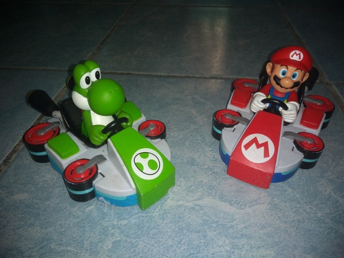 World Of Nintendo Mario Kart 8 Wall Climber Yoshi Y Mario