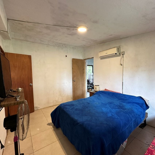 Venta Casa Ciudad De La Costa 1 Dormitorio, Cochera Y Terreno De 900 Mts2