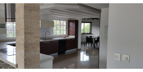 Quinta En Venta Parque El Retiro En San Antonio De Los Altos