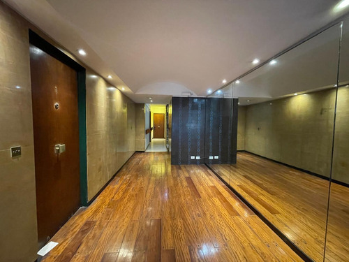 2 Ambientes En Barrio Norte Recoleta. En Venta!