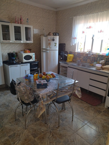 Casa 3 Cômodos+2 Casas + Garagem
