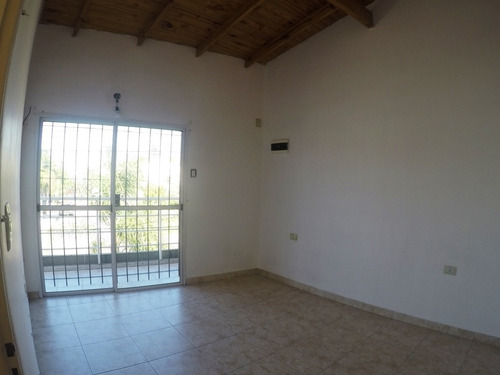 Imagen 5 de 12 de Excelente Duplex C/patio .venta
