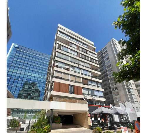 Amplio Depto En Pleno Rosario Norte, Ubicación Inmejorable