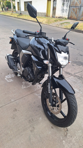 Yamaha Fz Fi 150cc Negra