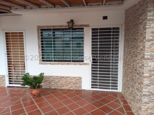 Milagros Inmuebles Casa Venta Cabudare Lara La Piedad Norte Economica Residencial Economico Oportunidad Pecio Inmobiliaria Rentahouse N° 23-21488